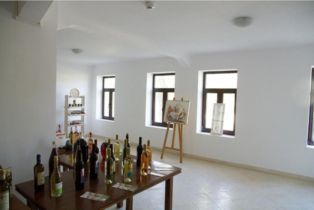 Naiada Villa Ostrov ภายนอก รูปภาพ